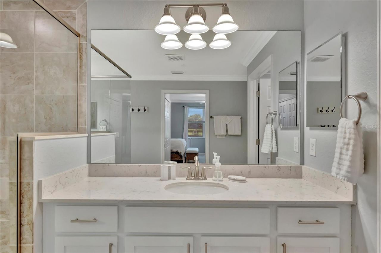 947 Tidewater Shores Loop , Bradenton, FL 34208 Photo