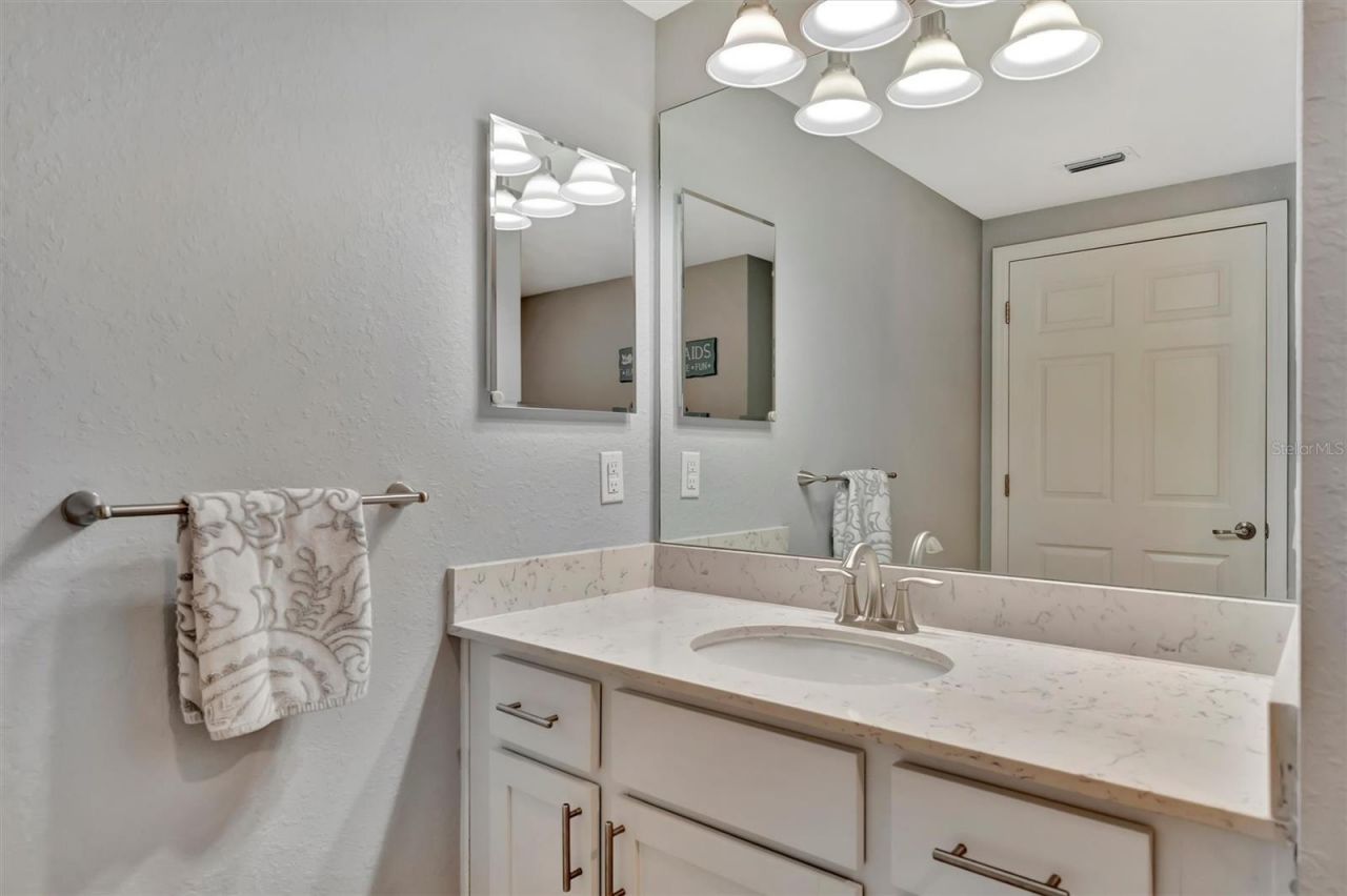 947 Tidewater Shores Loop , Bradenton, FL 34208 Photo