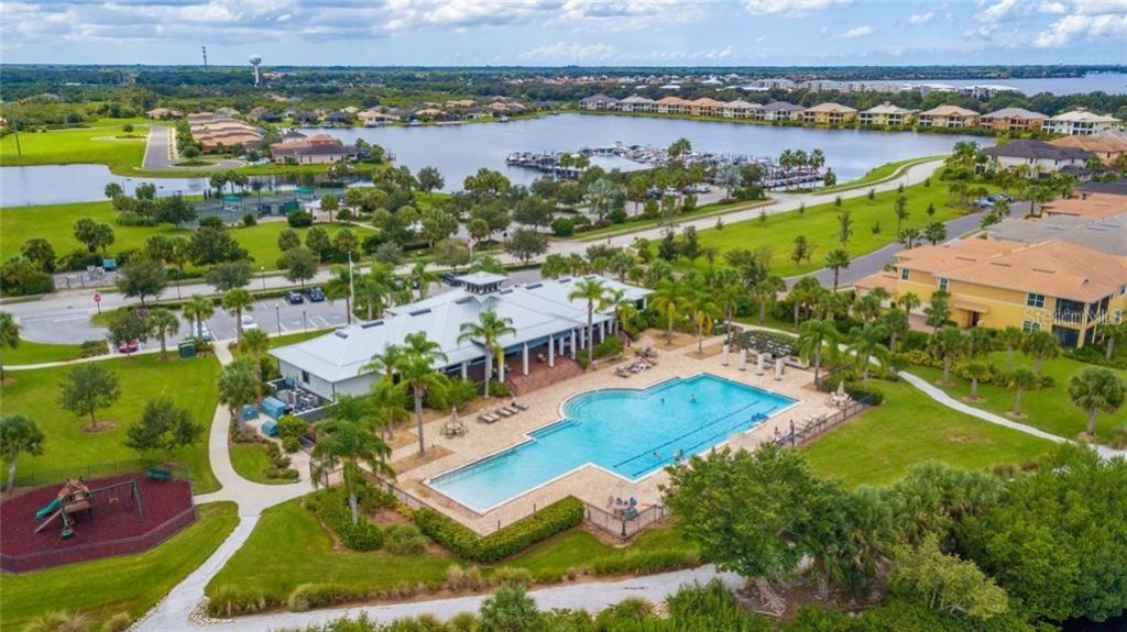 947 Tidewater Shores Loop , Bradenton, FL 34208 Photo
