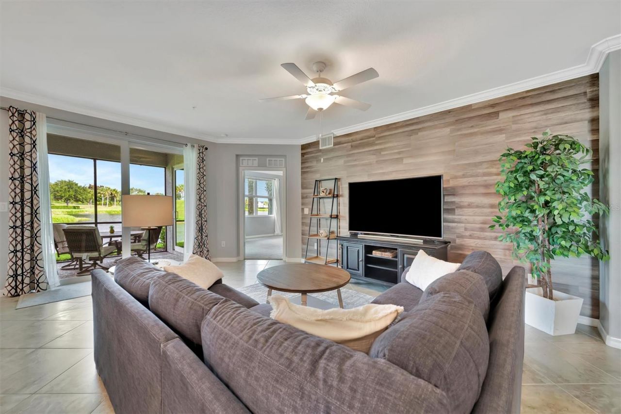 947 Tidewater Shores Loop , Bradenton, FL 34208 Photo