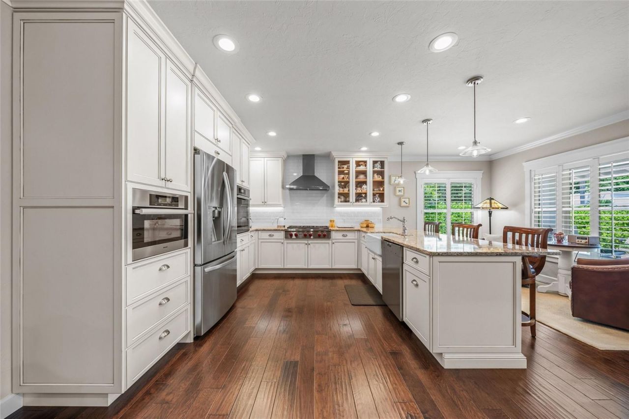 2440 Arlington Street, Sarasota, FL 34239 Photo
