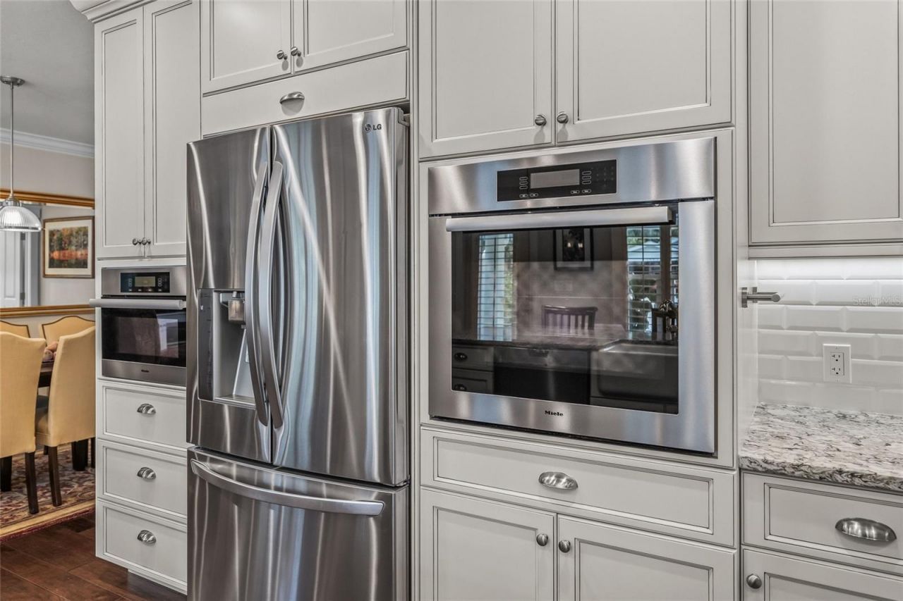 2440 Arlington Street, Sarasota, FL 34239 Photo