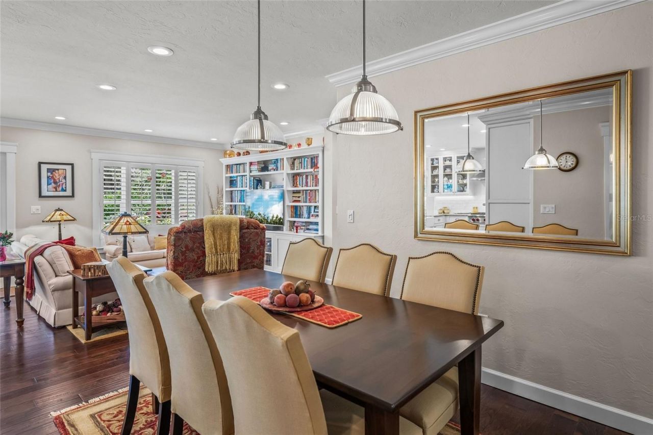 2440 Arlington Street, Sarasota, FL 34239 Photo