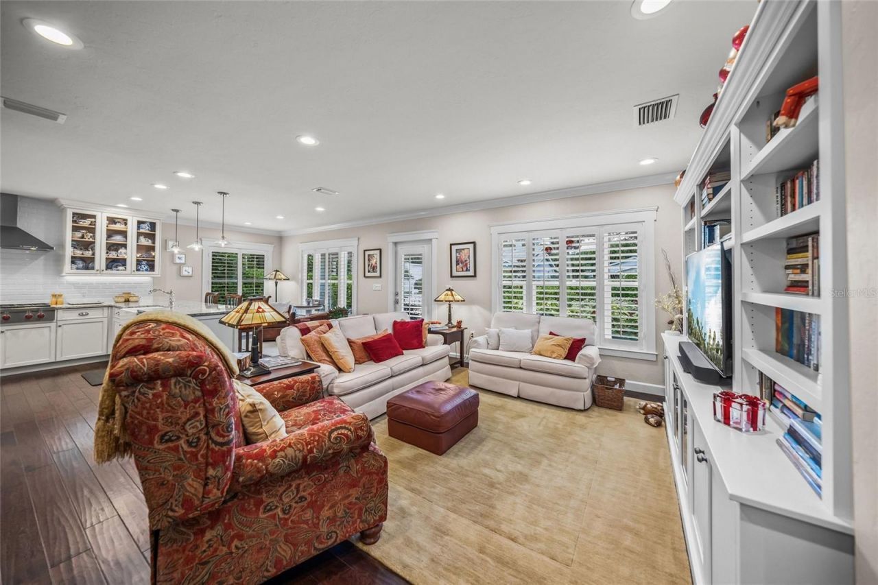 2440 Arlington Street, Sarasota, FL 34239 Photo