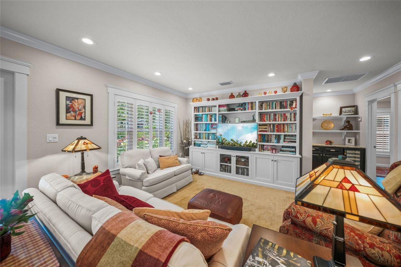 2440 Arlington Street, Sarasota, FL 34239 Photo
