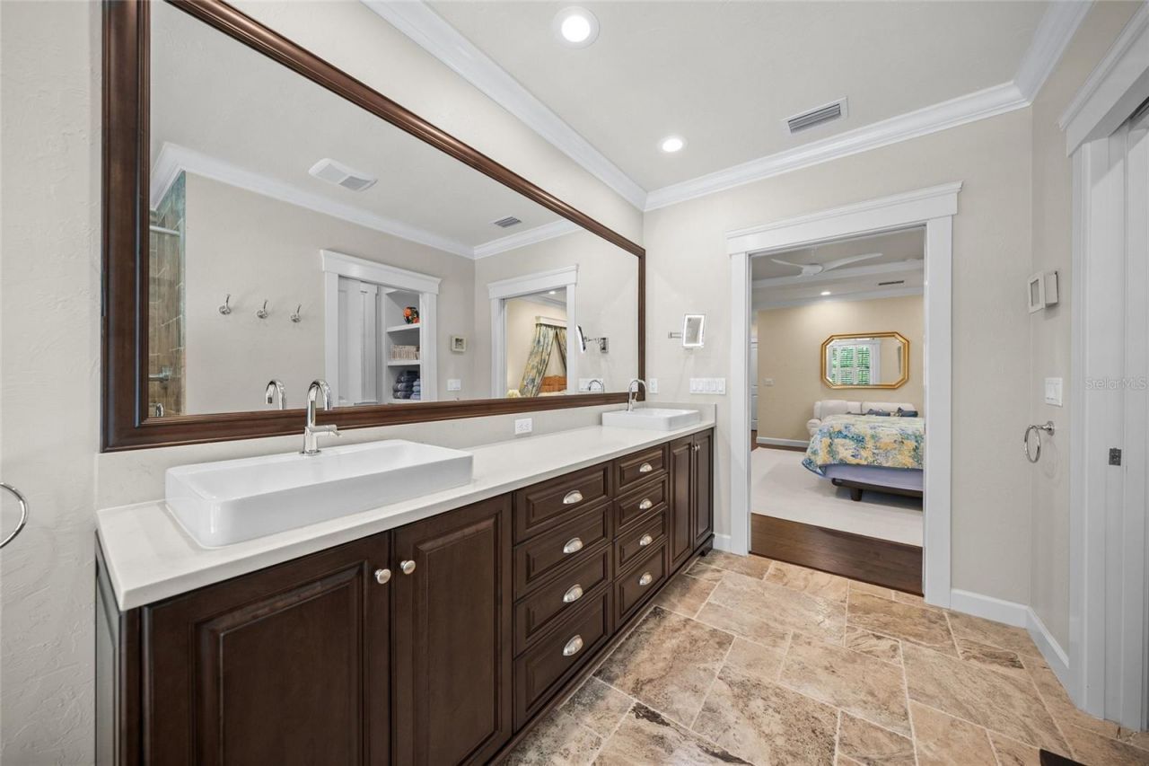 2440 Arlington Street, Sarasota, FL 34239 Photo
