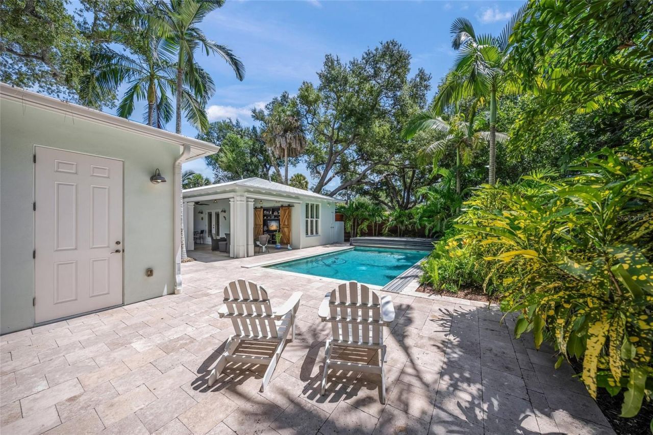 2440 Arlington Street, Sarasota, FL 34239 Photo