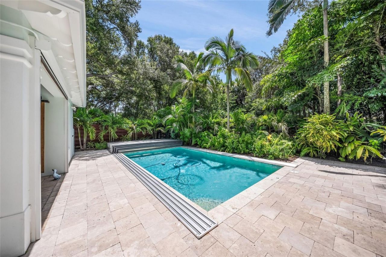 2440 Arlington Street, Sarasota, FL 34239 Photo