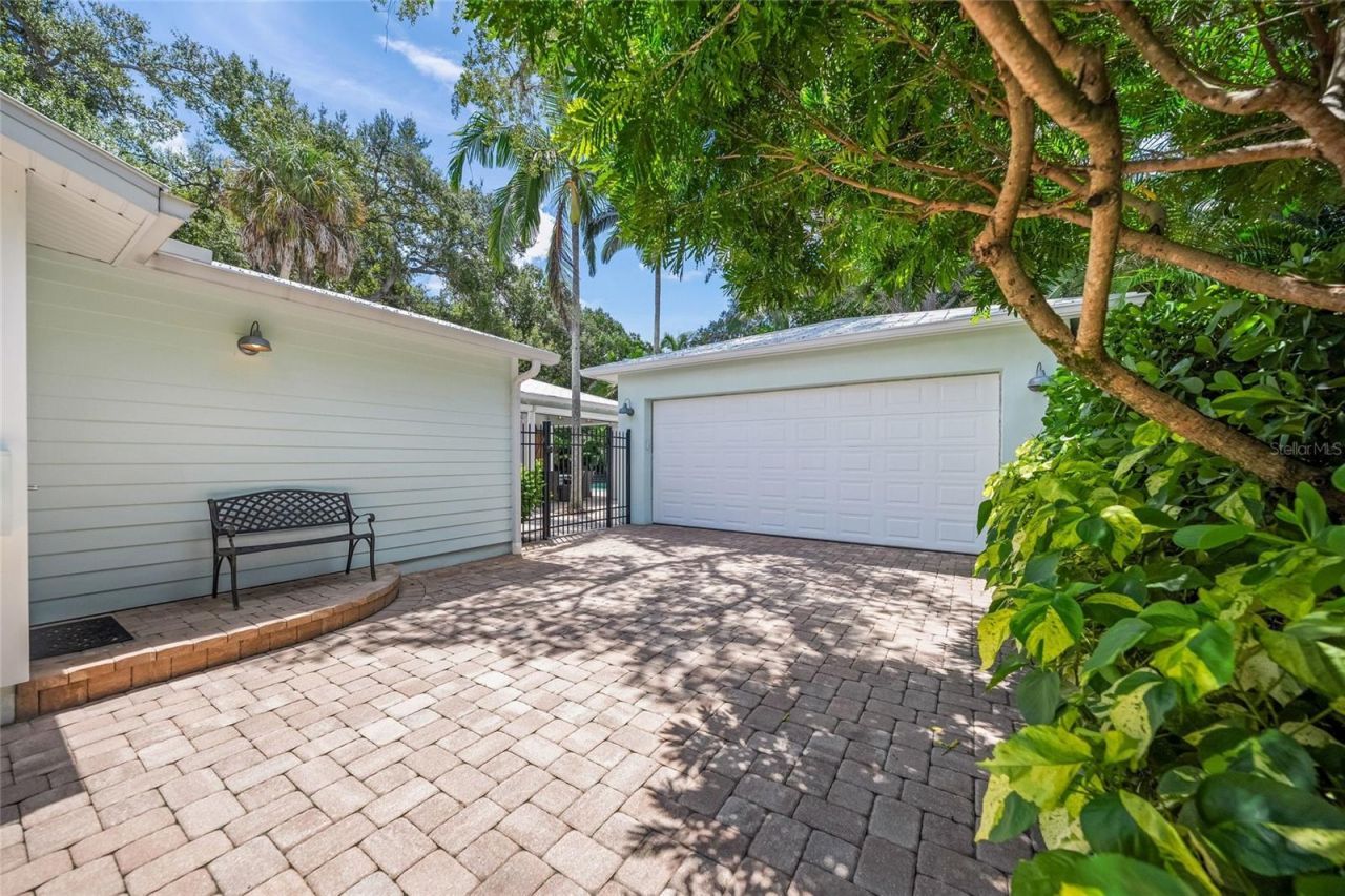 2440 Arlington Street, Sarasota, FL 34239 Photo