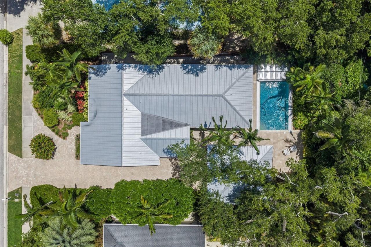 2440 Arlington Street, Sarasota, FL 34239 Photo