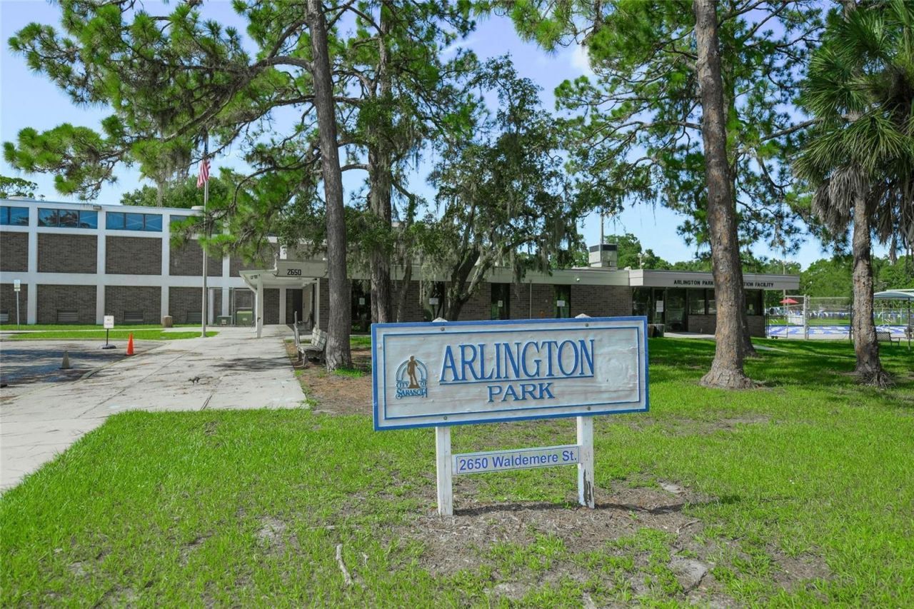 2440 Arlington Street, Sarasota, FL 34239 Photo