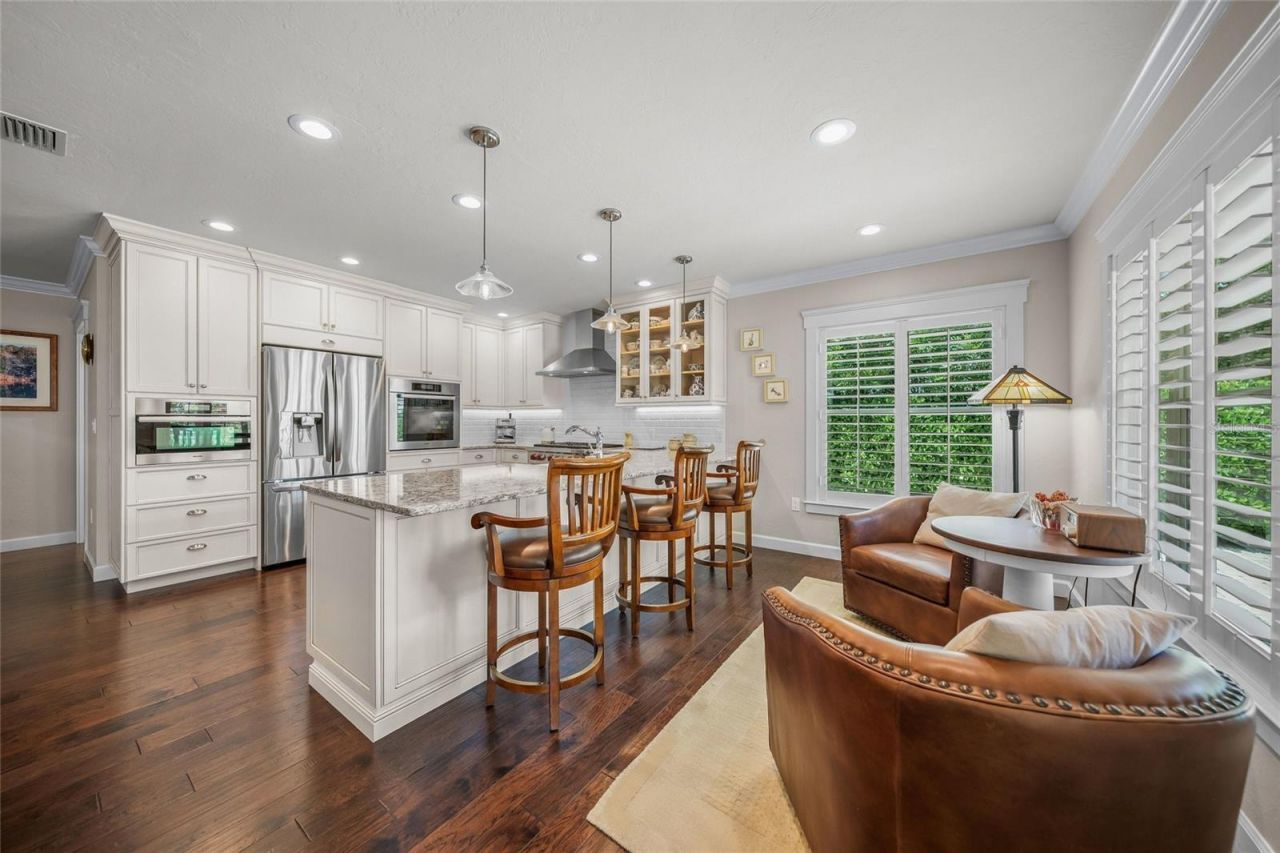 2440 Arlington Street, Sarasota, FL 34239 Photo