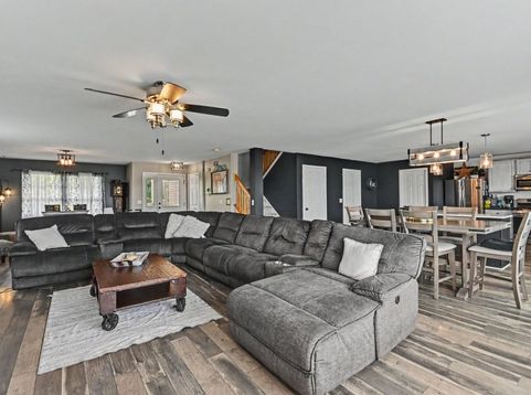 Main Photo
