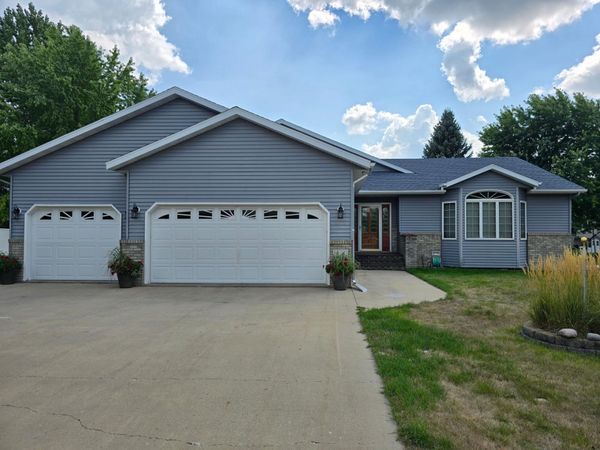 1101 5th Avenue SE, Barnesville, MN 56514