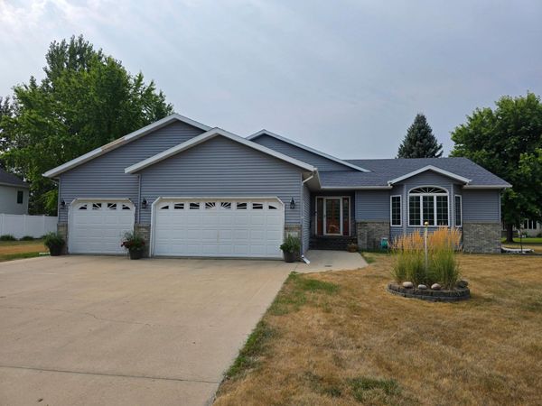 1101 5th Avenue SE, Barnesville, MN 56514