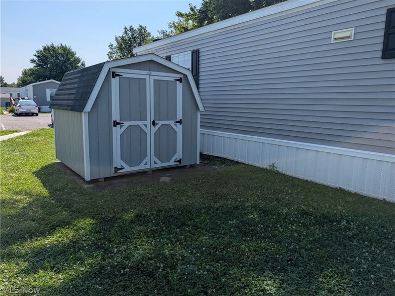 215 Cedar Brook Drive, Elyria, OH 44035 Photo 14