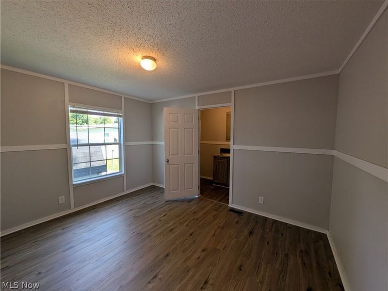 215 Cedar Brook Drive, Elyria, OH 44035 Photo 7