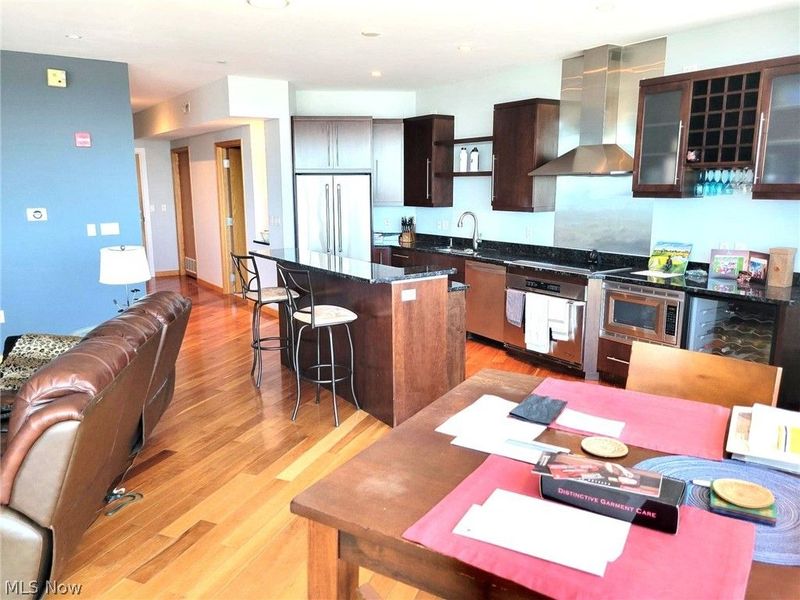 701 W Lakeside Avenue, Unit 1107, Cleveland, OH 44113 Photo 5