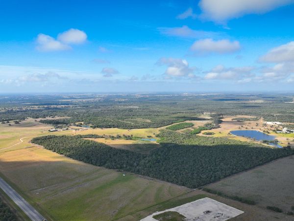 000 S Hwy 183, Gonzales, TX 78629
