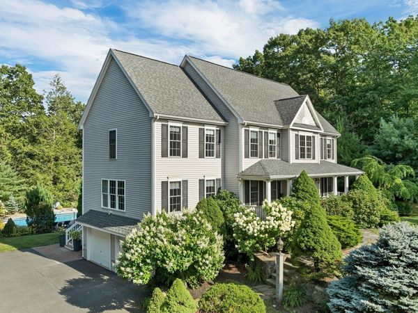 8 Hemlock Lane, Groveland, MA 01834