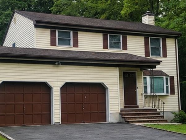 4 Deerfield Rd, Warren, NJ 07059