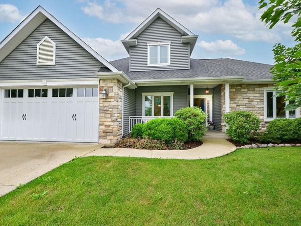 403 Maple LANE, Williams Bay, WI 53191