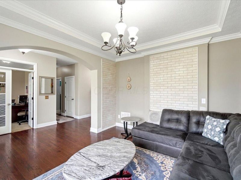 6061 Baumeister Drive , Hilliard, OH 43026 Photo 9