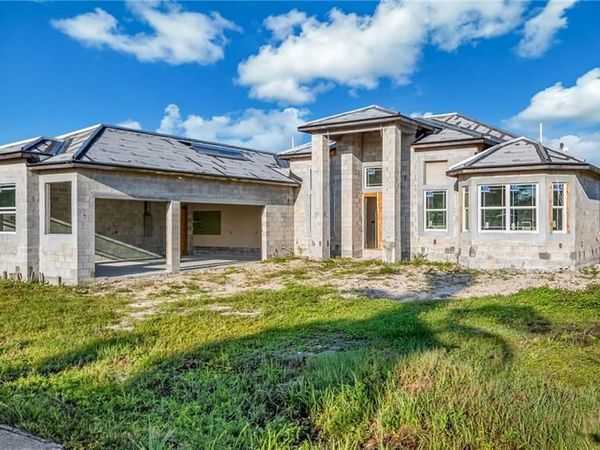 27549 Oregon ST , BONITA SPRINGS, FL 34135