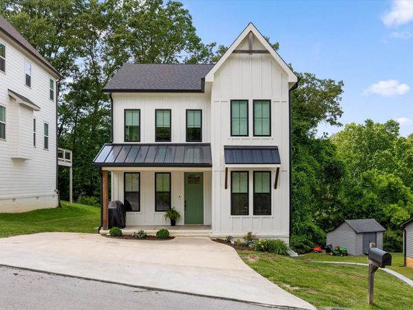 499 Ladd Avenue , Chattanooga, TN 37405
