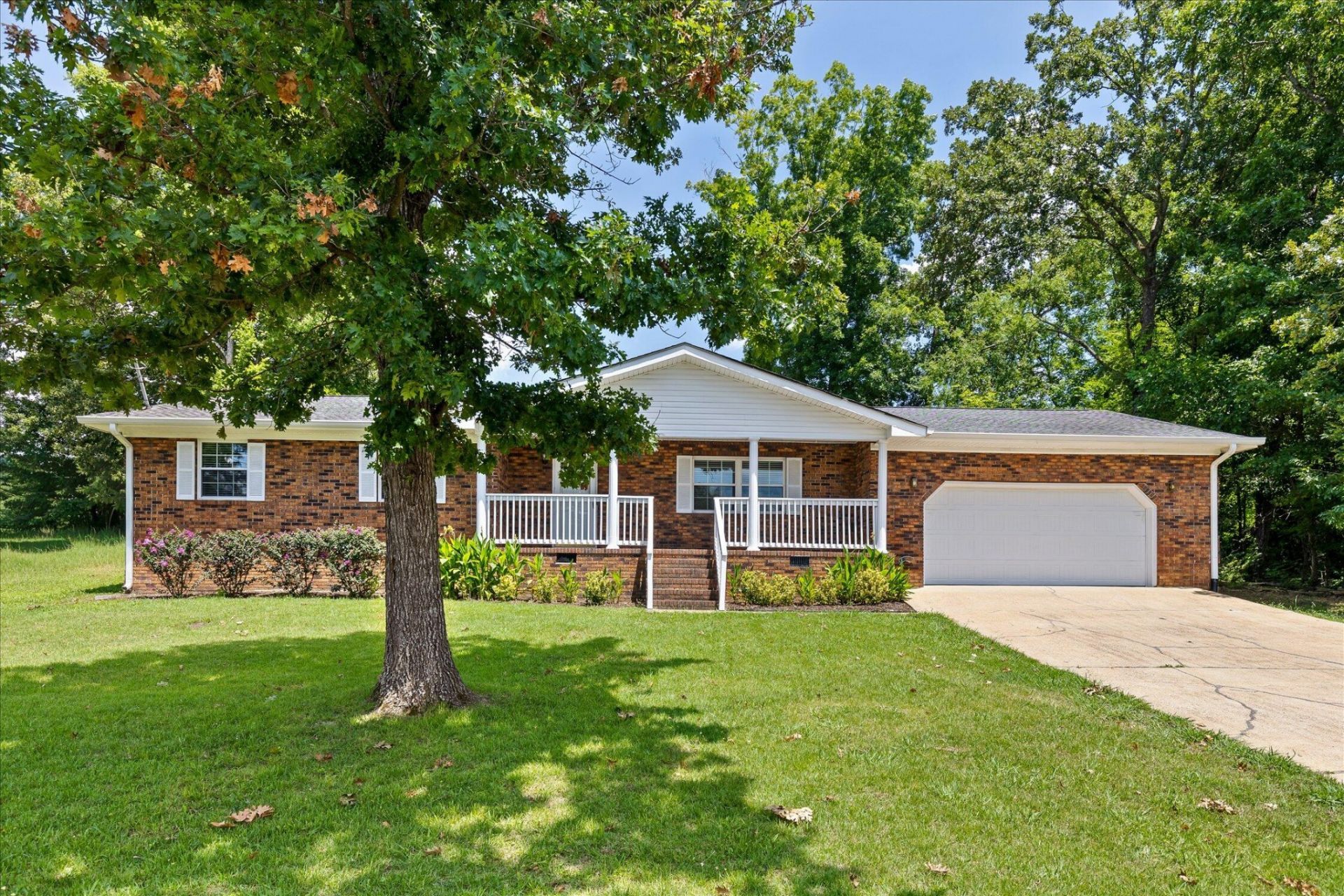 131 General Hays Road , Fort Oglethorpe, GA 30742 Main Photo