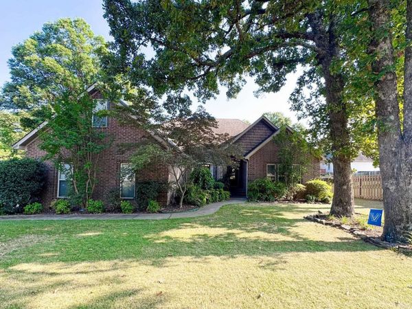 2021 Boundary Oaks Drive, Jonesboro, AR 72404