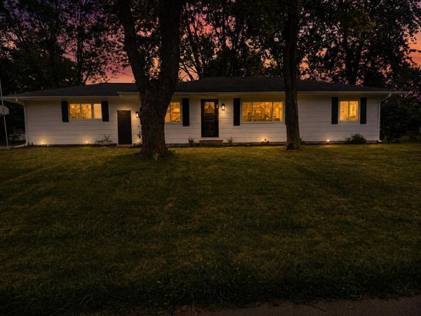 1653 Gary Paul Lane, Jackson, MI 49203