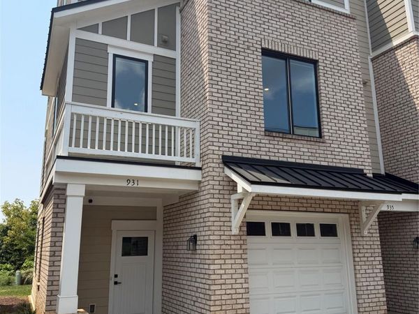 931 Cityscape Drive , Charlotte, NC 28205