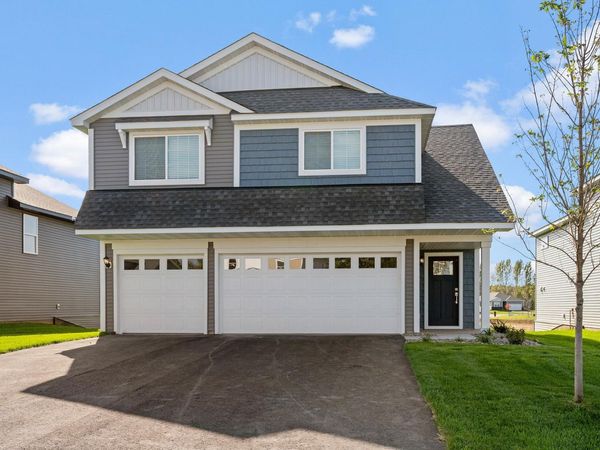 606 Redwood Loop N, Cambridge, MN 55008