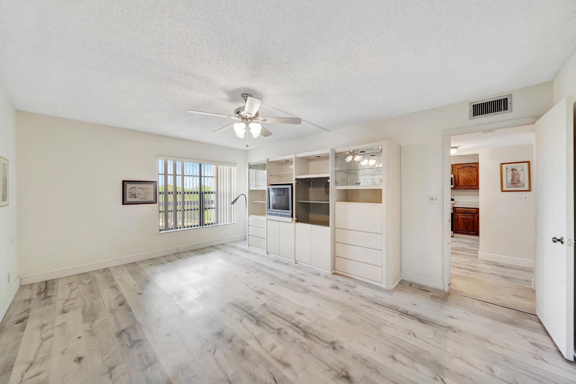 3485 Environ Boulevard, Unit C504, Lauderhill, FL 33319 Photo