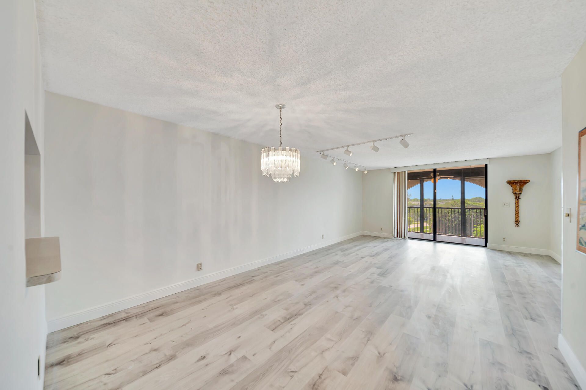 3485 Environ Boulevard, Unit C504, Lauderhill, FL 33319 Photo