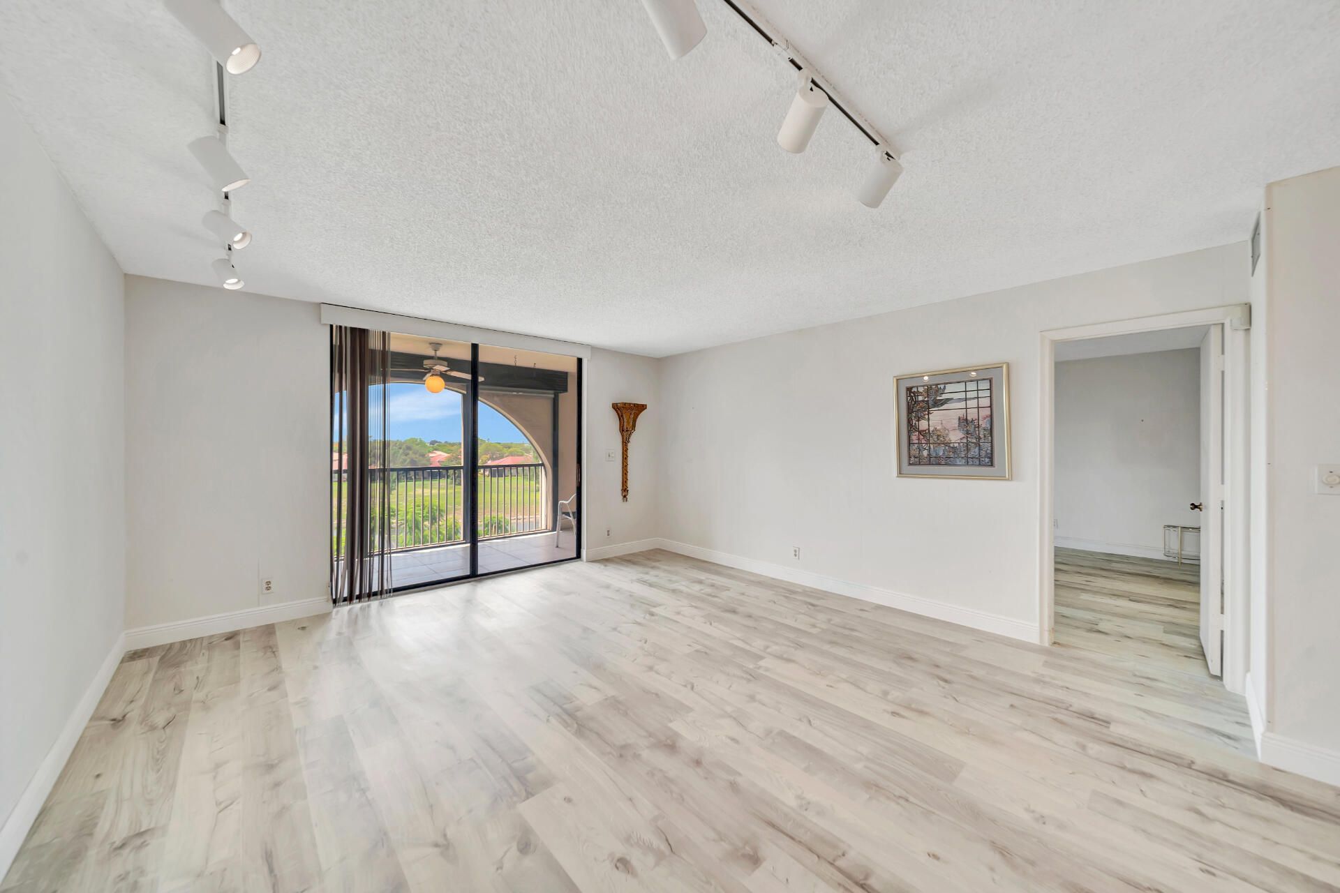 3485 Environ Boulevard, Unit C504, Lauderhill, FL 33319 Photo
