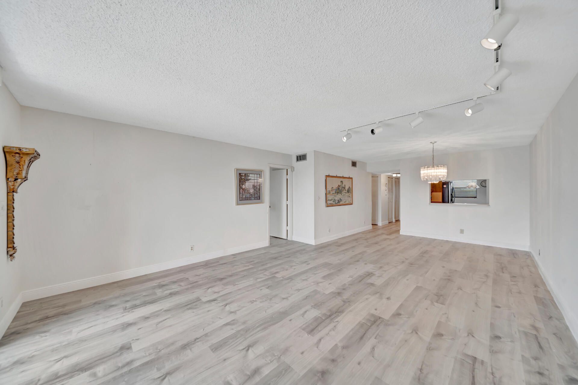 3485 Environ Boulevard, Unit C504, Lauderhill, FL 33319 Photo