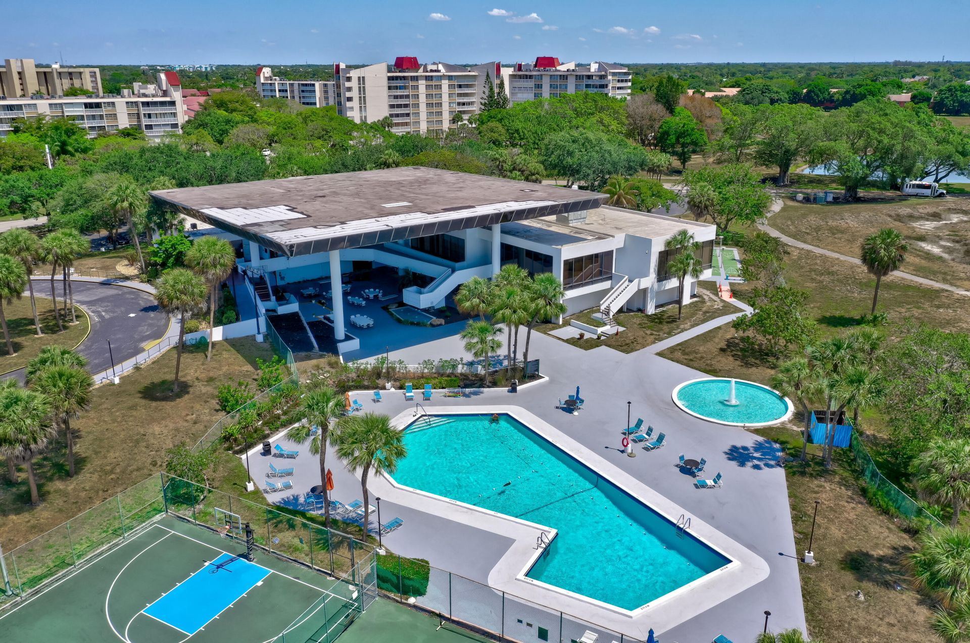 3485 Environ Boulevard, Unit C504, Lauderhill, FL 33319 Photo