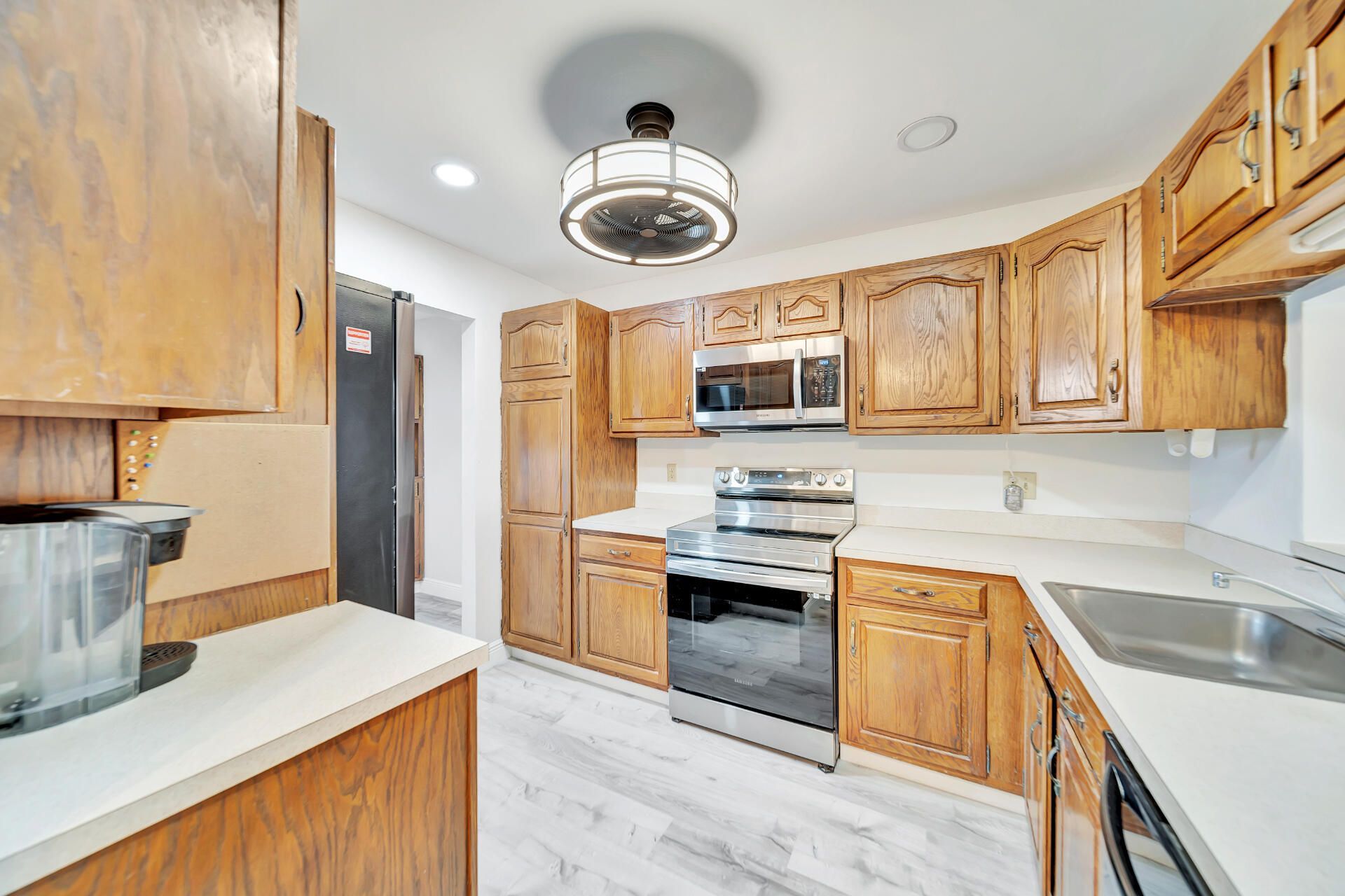 3485 Environ Boulevard, Unit C504, Lauderhill, FL 33319 Photo