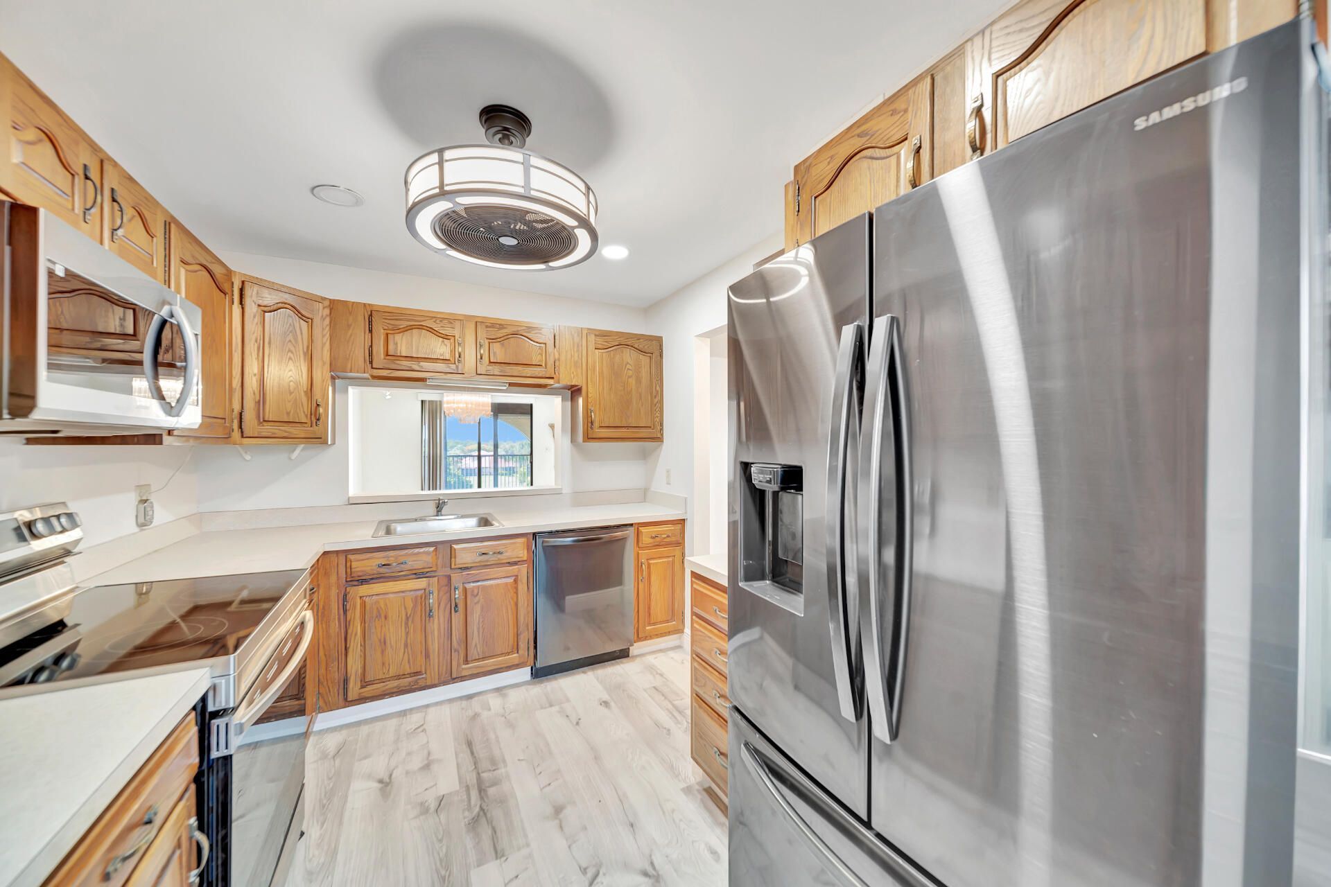3485 Environ Boulevard, Unit C504, Lauderhill, FL 33319 Photo