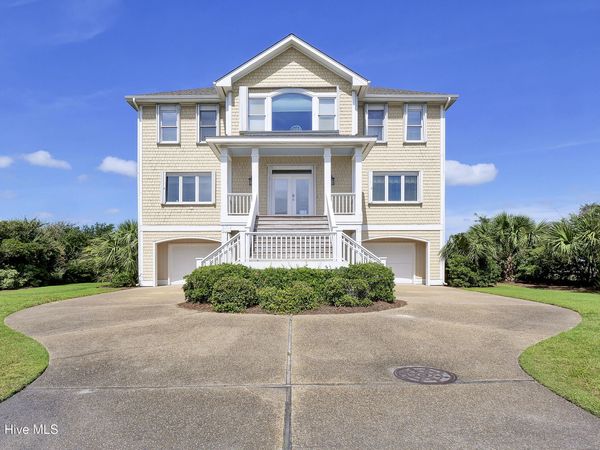 2515 N Lumina Avenue N, Wrightsville Beach, NC 28480