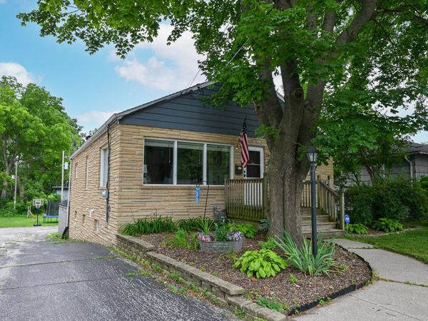 246 North Ave, Hartland, WI 53029
