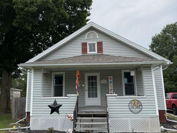 816 S GARFIELD Street, Macomb, IL 61455