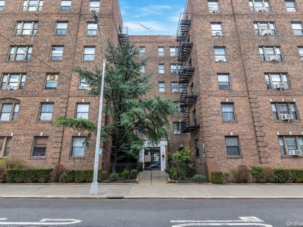 31-21 54th Street, Unit 1E, Woodside, NY 11377