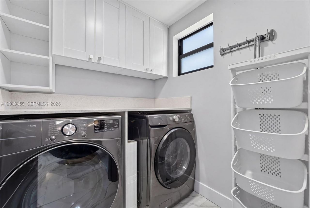 700 W 51st Pl , Hialeah, FL 33012 Photo