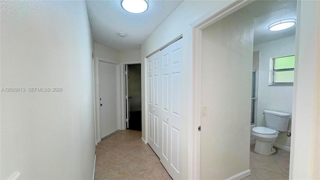 821 W Beckley Sq, Davie, FL 33325 Photo