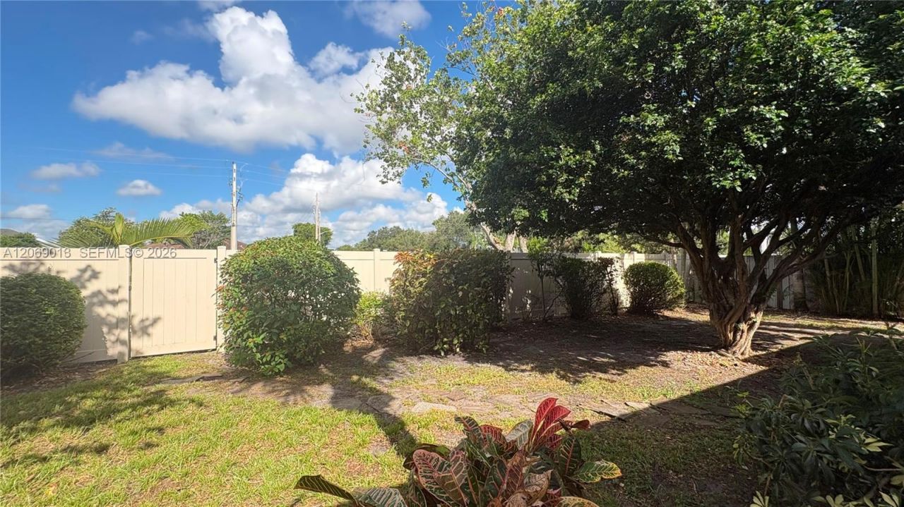 821 W Beckley Sq, Davie, FL 33325 Photo