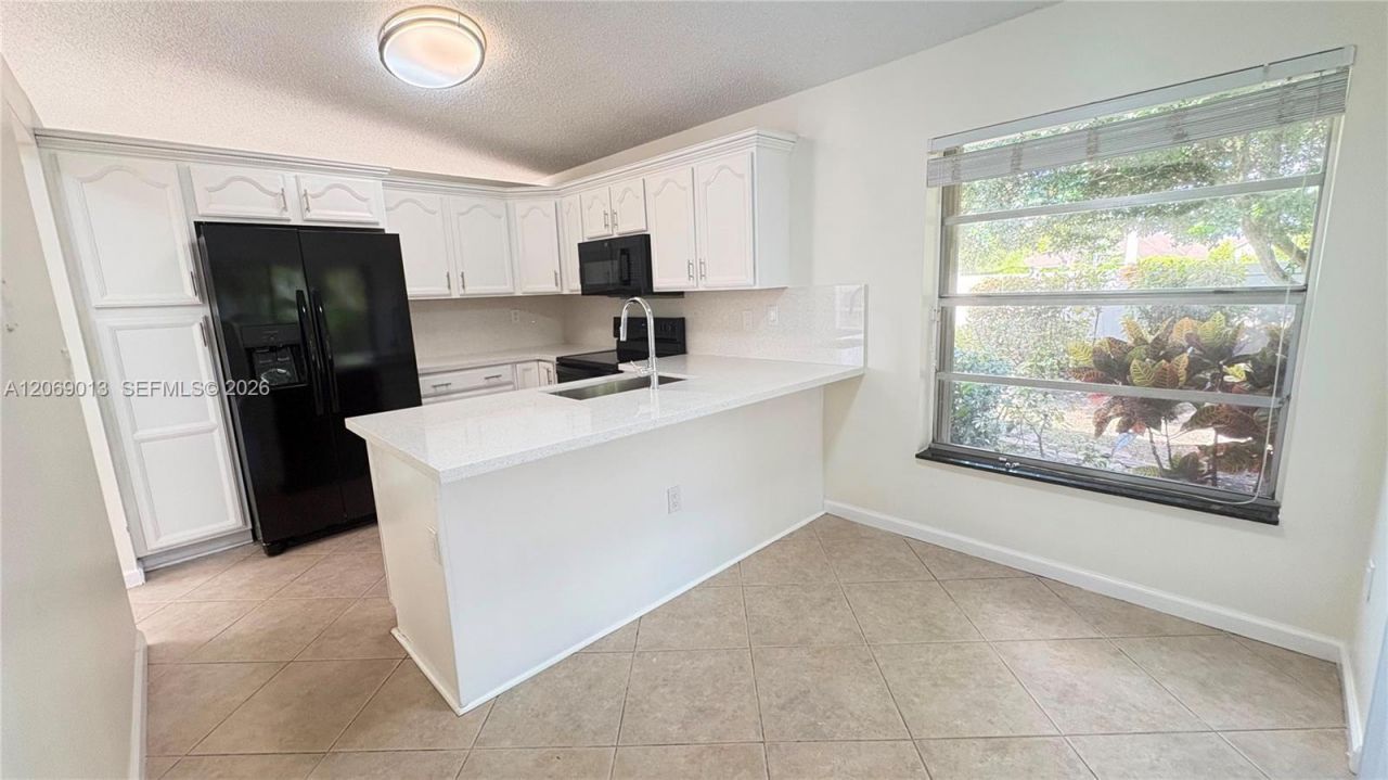 821 W Beckley Sq, Davie, FL 33325 Photo