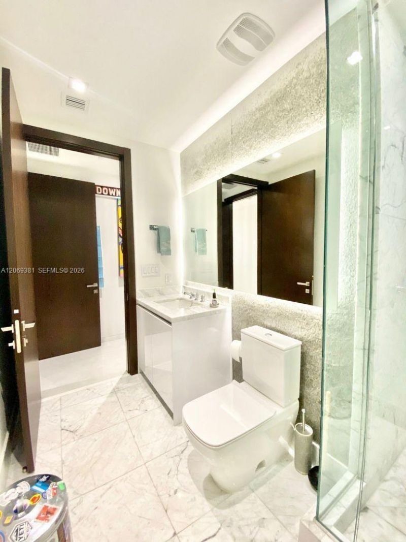 16901 Collins Ave , Unit 701, Sunny Isles Beach, FL 33160 Photo